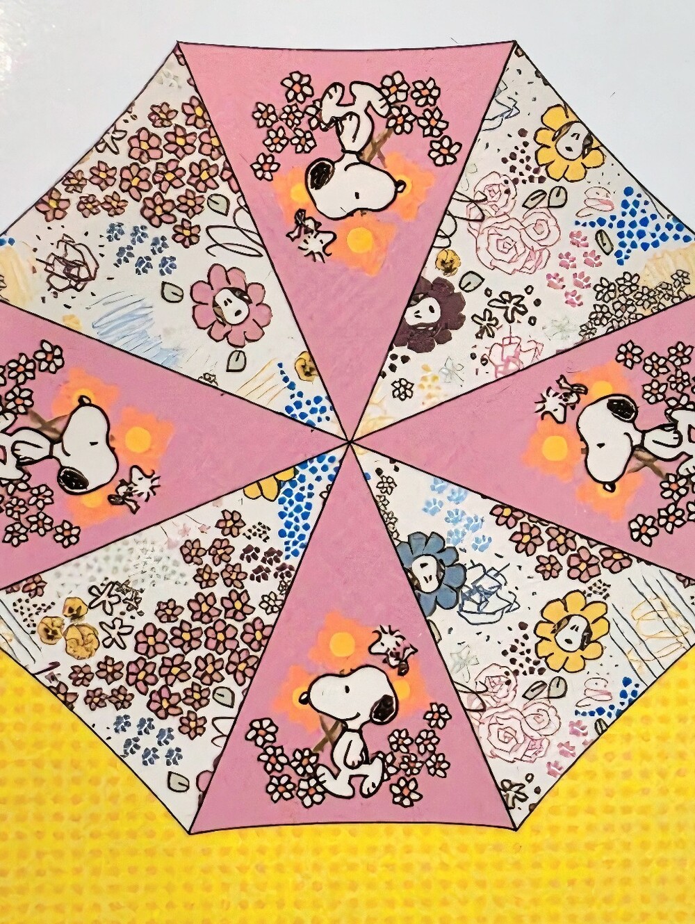 Bioworld X  Snoopy Floral Automatic Umbrella